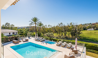 Moderna villa de lujo mediterránea renovada en venta, ubicada en primera línea de golf, en el corazón de Nueva Andalucía, Marbella 57006 