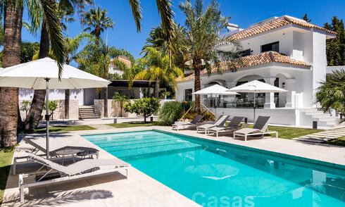 Villa mediterránea de lujo en venta en el corazón del valle del golf de Nueva Andalucía en Marbella 57529