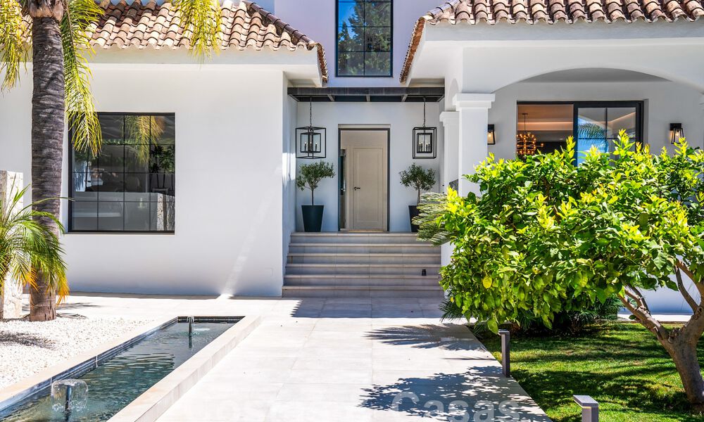 Villa mediterránea de lujo en venta en el corazón del valle del golf de Nueva Andalucía en Marbella 57531