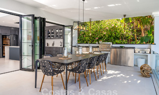 Villa mediterránea de lujo en venta en el corazón del valle del golf de Nueva Andalucía en Marbella 57537 