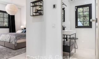 Villa mediterránea de lujo en venta en el corazón del valle del golf de Nueva Andalucía en Marbella 57554 