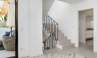 Villa mediterránea de lujo en venta en el corazón del valle del golf de Nueva Andalucía en Marbella 57568 