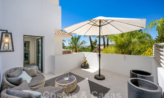 Villa mediterránea de lujo en venta en el corazón del valle del golf de Nueva Andalucía en Marbella 57593 