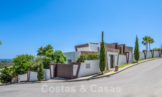 Villa de lujo ultramoderna en venta con vistas al mar en un resort de golf de cinco estrellas en Marbella - Benahavis 57599 