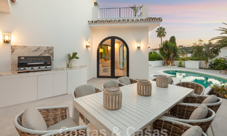Villa de lujo con carácter en un estilo arquitectónico único en venta en el corazón del valle del golf en Nueva Andalucía, Marbella 57619 