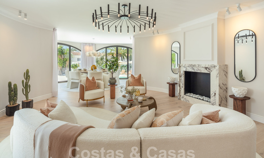 Villa de lujo con carácter en un estilo arquitectónico único en venta en el corazón del valle del golf en Nueva Andalucía, Marbella 57654