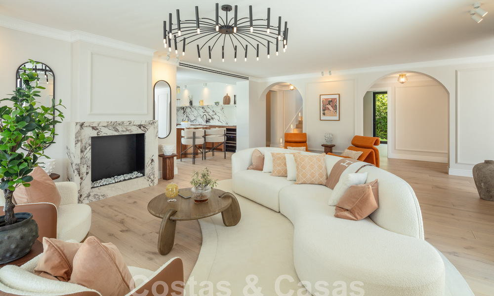 Villa de lujo con carácter en un estilo arquitectónico único en venta en el corazón del valle del golf en Nueva Andalucía, Marbella 57657