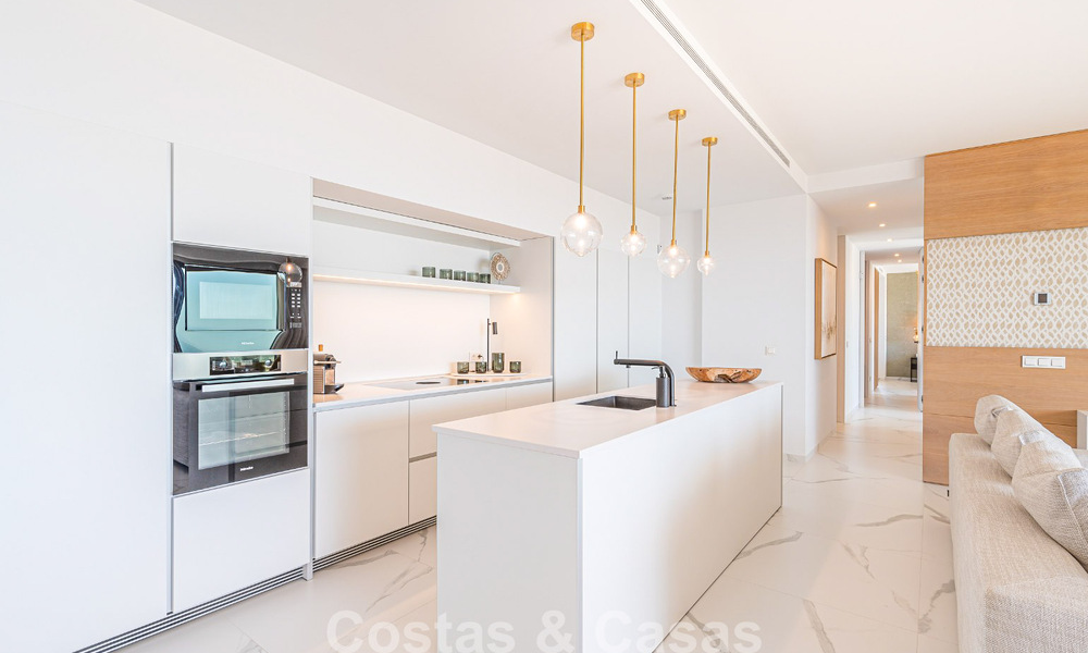 Sofisticado apartamento en venta con fenomenales vistas, en un exclusivo complejo en Marbella - Benahavis 58203