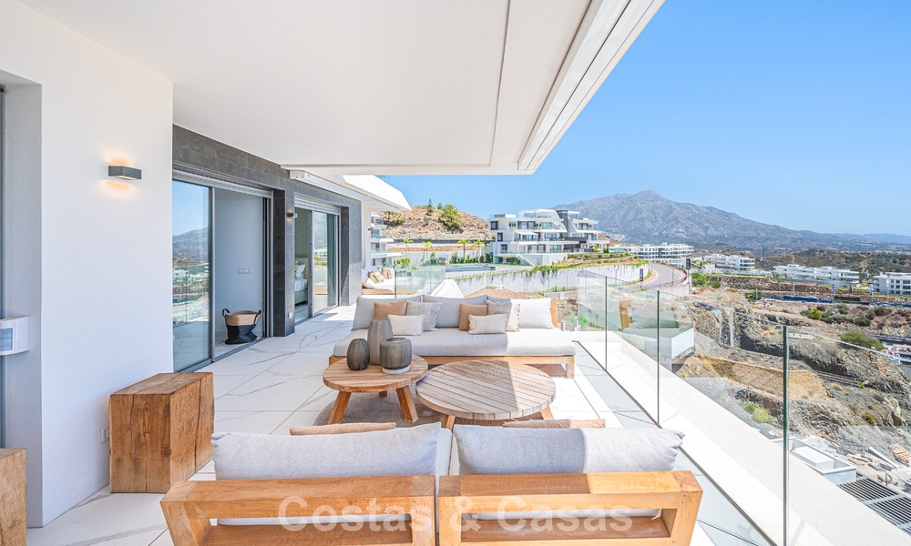 Sofisticado apartamento en venta con fenomenales vistas, en un exclusivo complejo en Marbella - Benahavis 58212