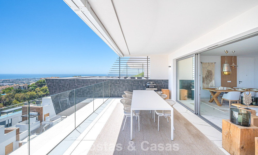 Sofisticado apartamento en venta con fenomenales vistas, en un exclusivo complejo en Marbella - Benahavis 58213