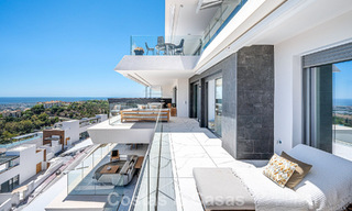 Sofisticado apartamento en venta con fenomenales vistas, en un exclusivo complejo en Marbella - Benahavis 58218 