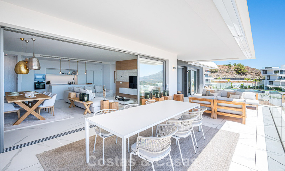 Sofisticado apartamento en venta con fenomenales vistas, en un exclusivo complejo en Marbella - Benahavis 58220