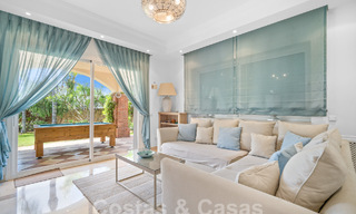Villa de lujo en un estilo clásico español en venta en urbanización cerrada de golf de La Quinta, Marbella - Benahavis 58260 