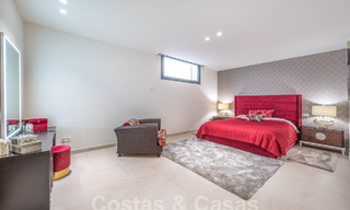 Sofisticada villa de diseño con 2 piscinas en venta, a poca distancia de la playa, Marbella centro y todos los servicios 58547 