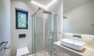 Sofisticada villa de diseño con 2 piscinas en venta, a poca distancia de la playa, Marbella centro y todos los servicios 58551 