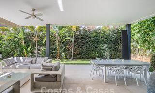 Sofisticada villa de diseño con 2 piscinas en venta, a poca distancia de la playa, Marbella centro y todos los servicios 58559 