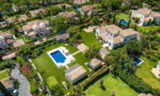 Encantadora villa de lujo en venta con un estilo arquitectónico tradicional, mediterráneo en la Nueva Milla de Oro entre Marbella y Estepona 57813 