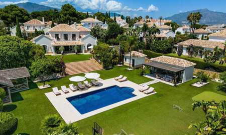 Encantadora villa de lujo en venta con un estilo arquitectónico tradicional, mediterráneo en la Nueva Milla de Oro entre Marbella y Estepona 57816
