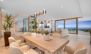 Prestigioso apartamento de lujo en venta con vistas panorámicas al mar, golf y montaña en Marbella - Benahavis 58423 