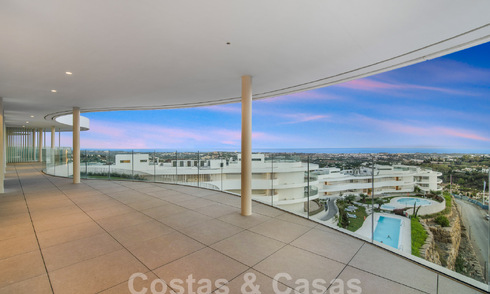 Prestigioso apartamento de lujo en venta con vistas panorámicas al mar, golf y montaña en Marbella - Benahavis 58441