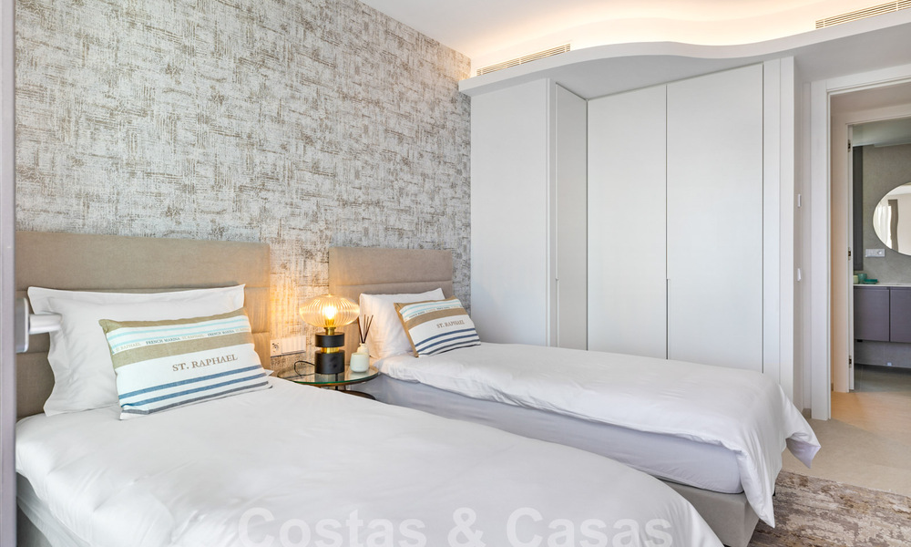 Ático moderno en venta, en un exclusivo resort de golf en las colinas de Marbella - Benahavis 58393