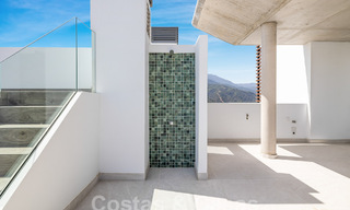 Ático moderno en venta, en un exclusivo resort de golf en las colinas de Marbella - Benahavis 58405 