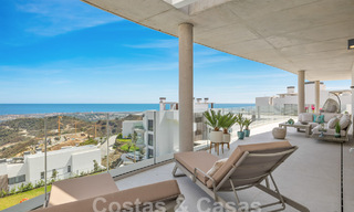 Ático moderno en venta, en un exclusivo resort de golf en las colinas de Marbella - Benahavis 58409 