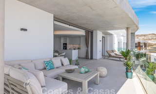Ático moderno en venta, en un exclusivo resort de golf en las colinas de Marbella - Benahavis 58412 
