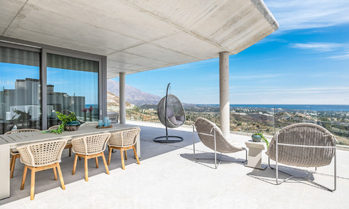 Ático moderno en venta, en un exclusivo resort de golf en las colinas de Marbella - Benahavis 58418