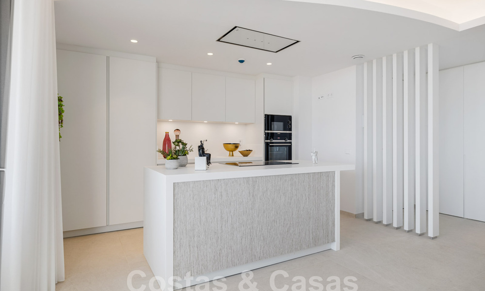 Magnifico apartamento nuevo en venta con inmejorables vistas al mar, golf y montaña, Marbella - Benahavis 58343