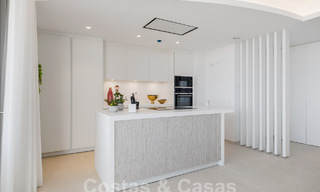 Magnifico apartamento nuevo en venta con inmejorables vistas al mar, golf y montaña, Marbella - Benahavis 58343 