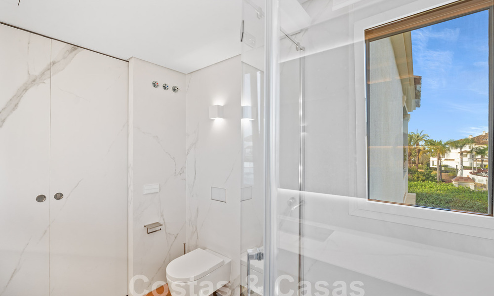 Lujoso apartamento en venta en complejo de alto standing en la prestigiosa Milla de Oro de Marbella 57878