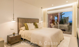 Apartamento con jardín en venta con vistas abiertas al mar en un emblemático complejo de playa en la Nueva Milla de Oro entre San Pedro y Estepona 57938 