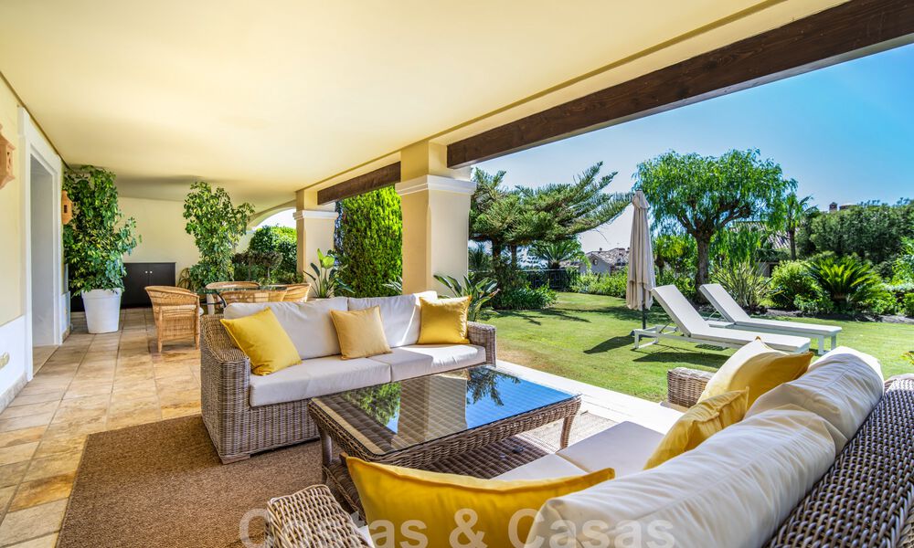 Lujoso apartamento en venta con piscina privada en complejo de alto standing en Nueva Andalucia, Marbella 58051