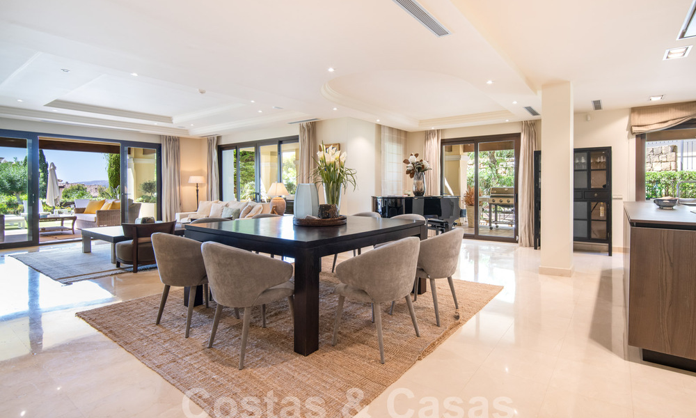 Lujoso apartamento en venta con piscina privada en complejo de alto standing en Nueva Andalucia, Marbella 58055