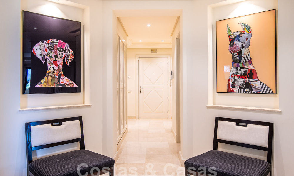 Lujoso apartamento en venta con piscina privada en complejo de alto standing en Nueva Andalucia, Marbella 58061