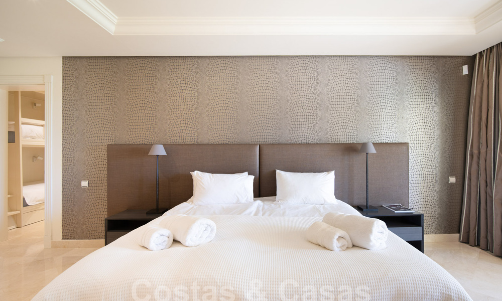 Lujoso apartamento en venta con piscina privada en complejo de alto standing en Nueva Andalucia, Marbella 58064