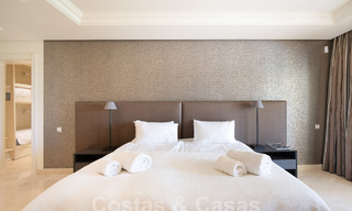 Lujoso apartamento en venta con piscina privada en complejo de alto standing en Nueva Andalucia, Marbella 58064 