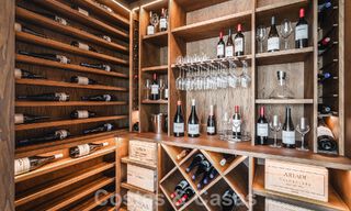 Villa de lujo de diseño en venta en exclusivo complejo cerrado en primera línea de golf con vistas panorámicas en La Quinta, Marbella - Benahavis 59090 