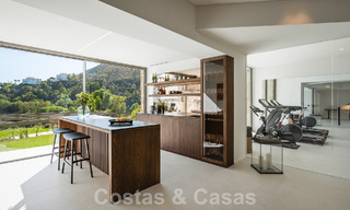 Villa de lujo de diseño en venta en exclusivo complejo cerrado en primera línea de golf con vistas panorámicas en La Quinta, Marbella - Benahavis 59093 