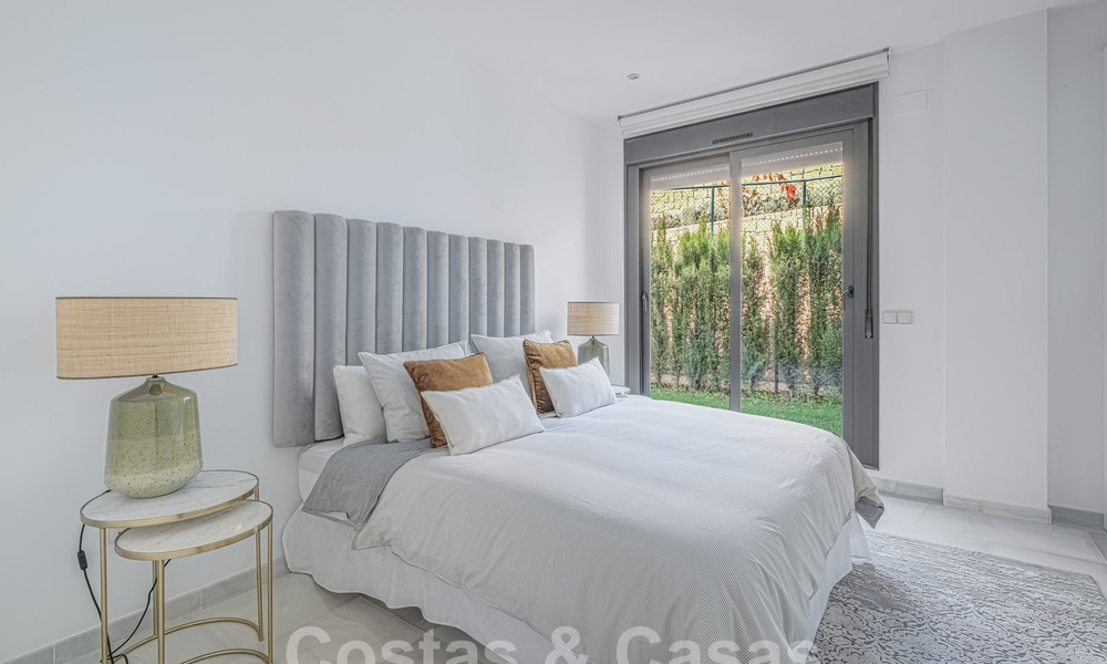 Moderno apartamento con jardín en venta con 3 dormitorios en un complejo cerrado en la Milla de Oro de Marbella 58564