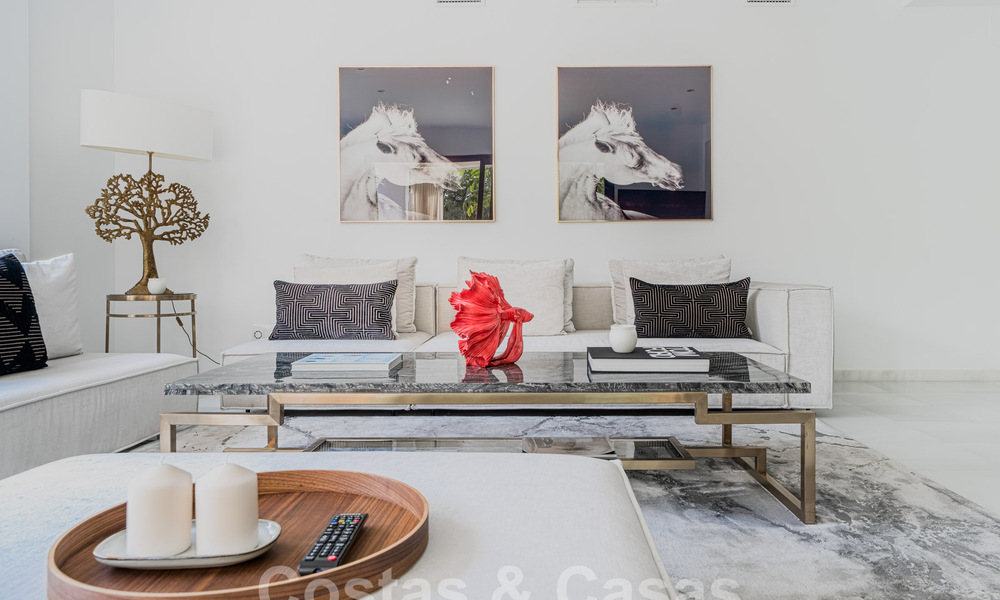 Moderno apartamento con jardín en venta con 3 dormitorios en un complejo cerrado en la Milla de Oro de Marbella 58570