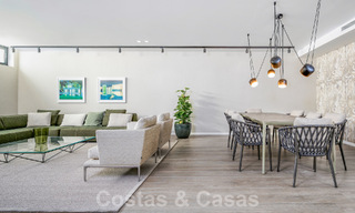 Villa de lujo modernista en venta a un paso de la playa y de todos los servicios en San Pedro, Marbella 58624 
