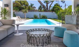 Villa de lujo modernista en venta a un paso de la playa y de todos los servicios en San Pedro, Marbella 58668 