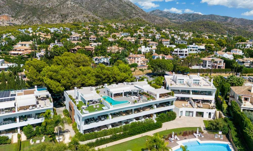 Moderno ático en venta con fenomenales vistas al mar en la exclusiva Sierra Blanca en Marbella 58748