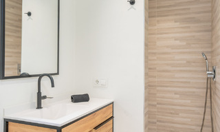 Villa de lujo andaluza con encanto atemporal en venta en primera línea de golf en Benahavis - Marbella 58849 