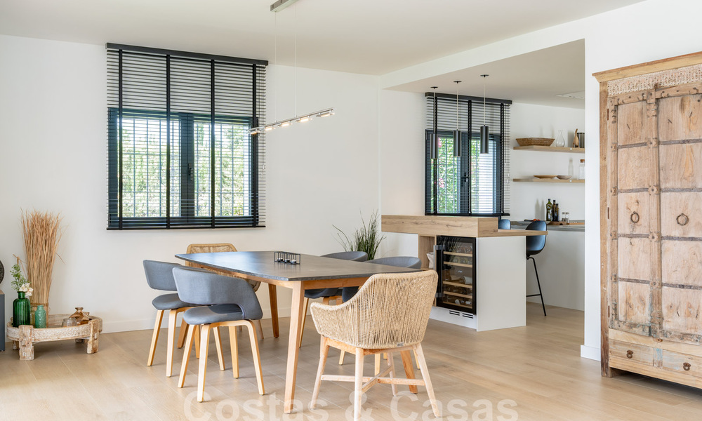 Villa de lujo andaluza con encanto atemporal en venta en primera línea de golf en Benahavis - Marbella 58860