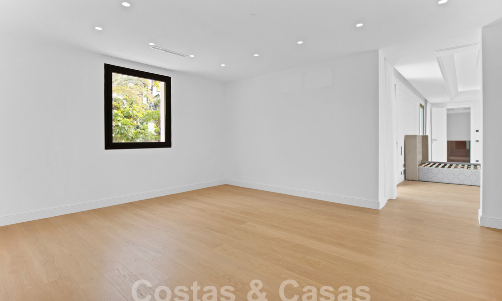 Moderna villa mediterránea de lujo lista para entrar a vivir en venta en Sierra Blanca, en la Milla de Oro de Marbella 58973