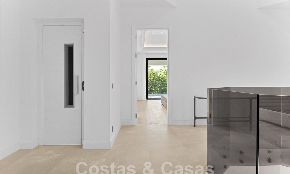 Moderna villa mediterránea de lujo lista para entrar a vivir en venta en Sierra Blanca, en la Milla de Oro de Marbella 58982