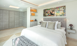 Villa de lujo mediterránea con vistas panorámicas al mar en venta en el valle del golf de Nueva Andalucia en Marbella 59105 